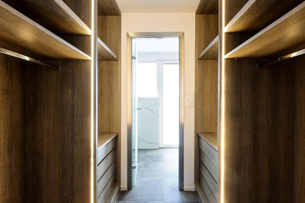 Blue Delta Apartment Palaio Faliro Афины Экстерьер фото