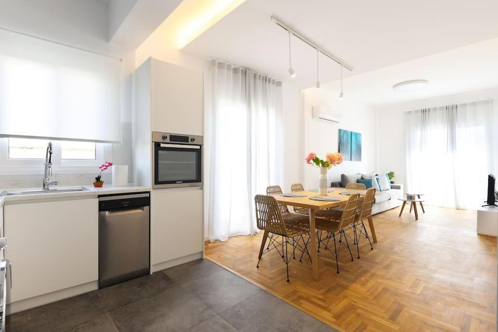 Blue Delta Apartment Palaio Faliro Афины Экстерьер фото