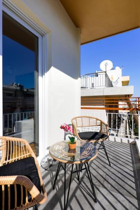 Blue Delta Apartment Palaio Faliro Афины Экстерьер фото