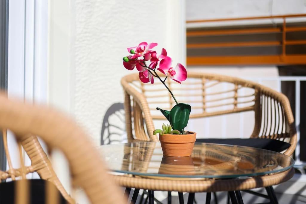 Blue Delta Apartment Palaio Faliro Афины Экстерьер фото